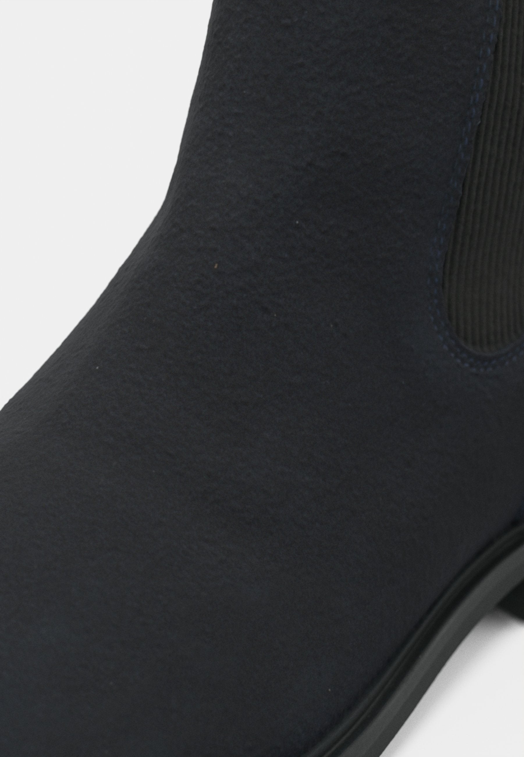 FLAG CHELSEA BOOT Media 7