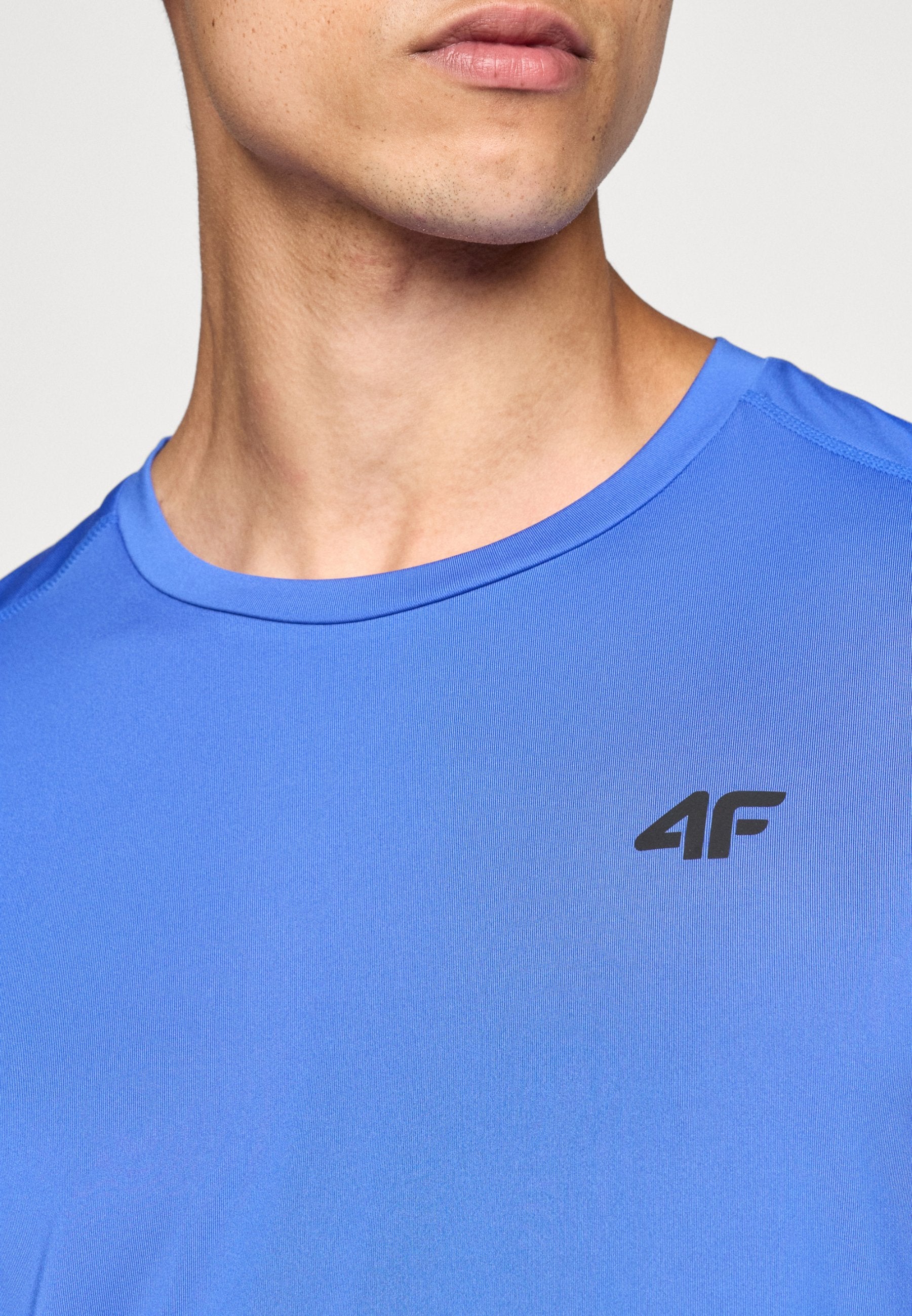 4F TSHIRT FNK