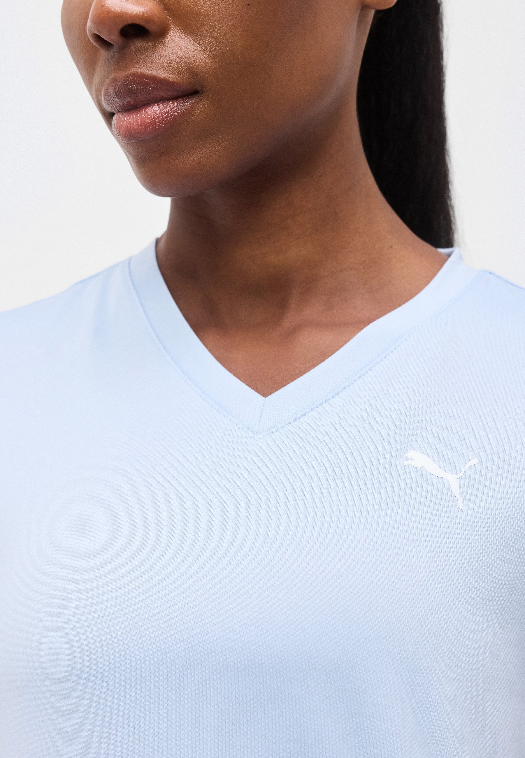 Puma TAD ESSENTIAL V NECK TEE