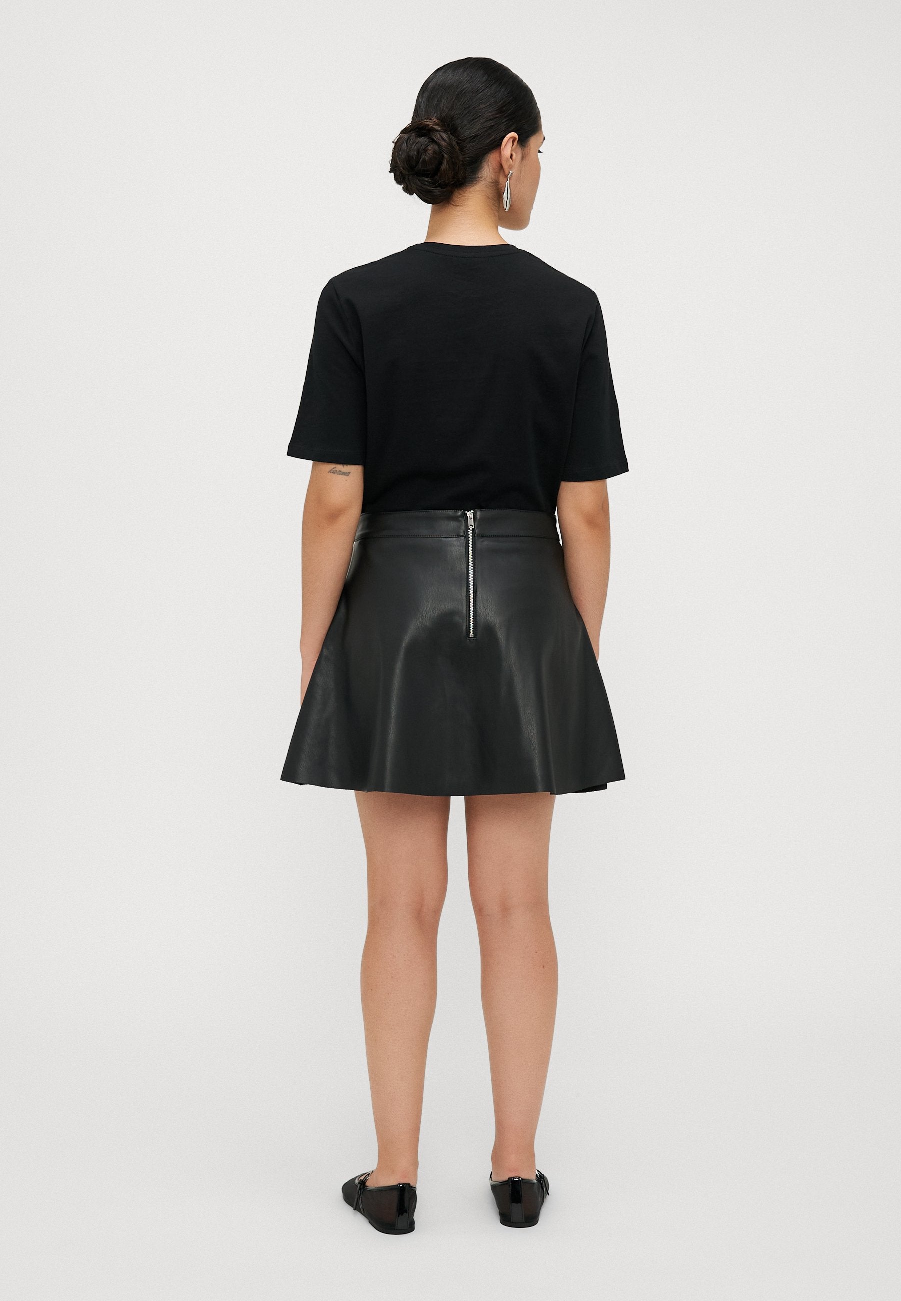 ONLEMMA FRILL SKIRT Media 4