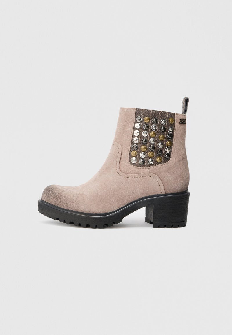 Lazamani Stiefelette Media 1