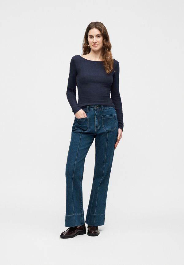 Anna Field 2 PACK