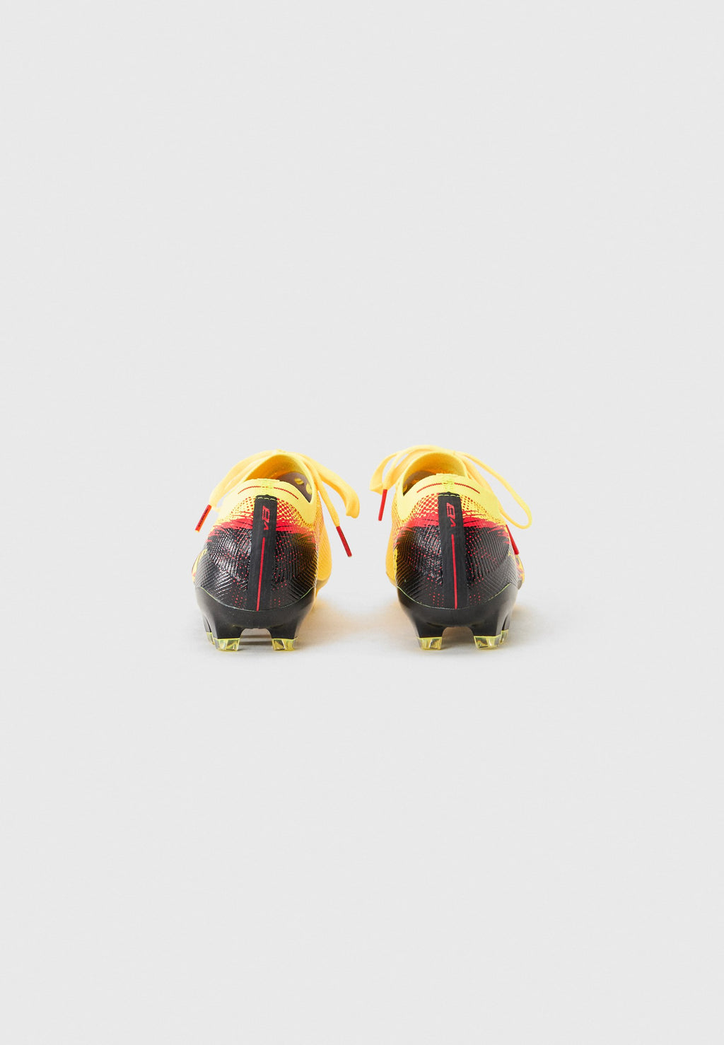 New Balance FURON V8 ELITE FG