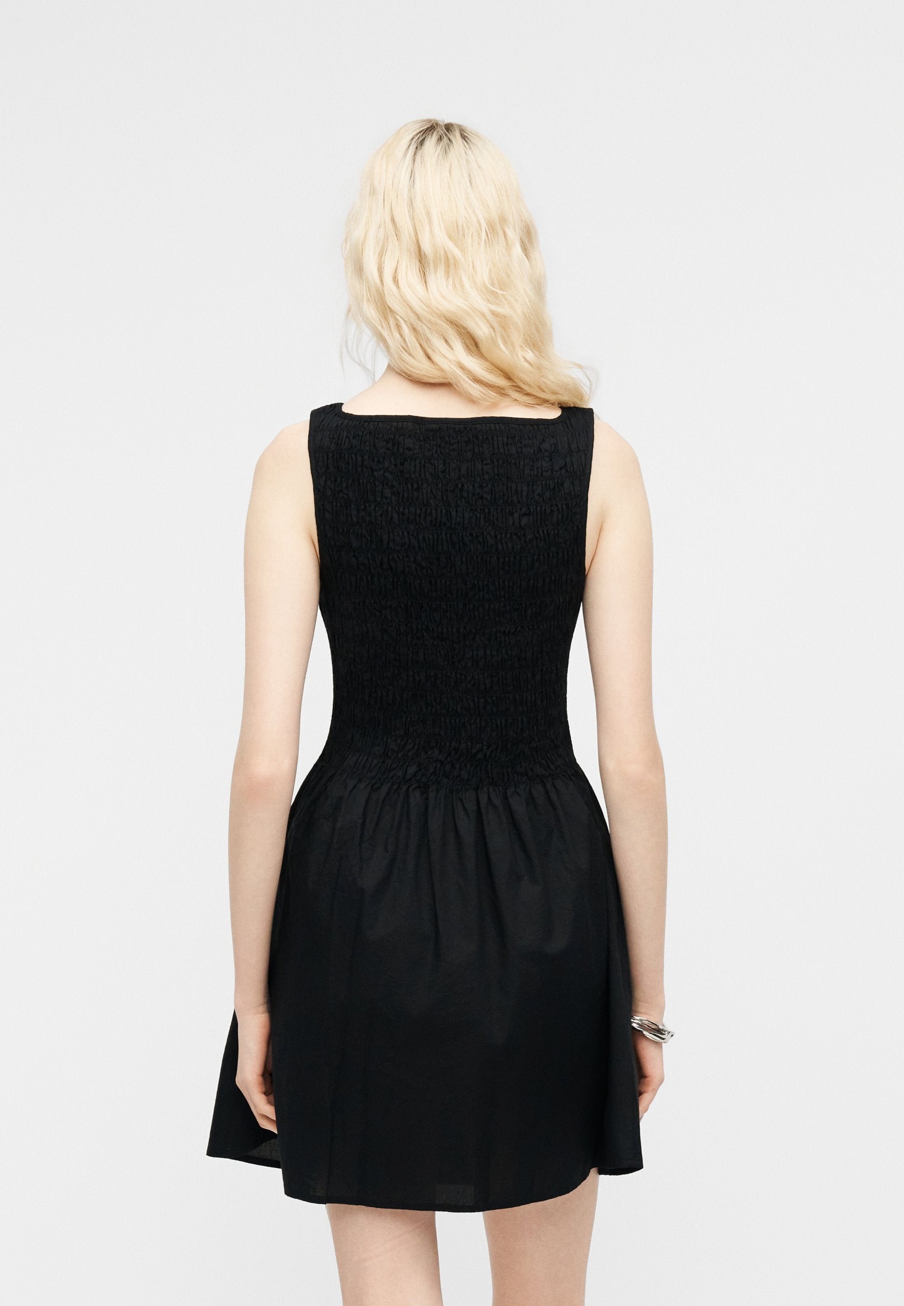 GAP SMOCKED DRESS
