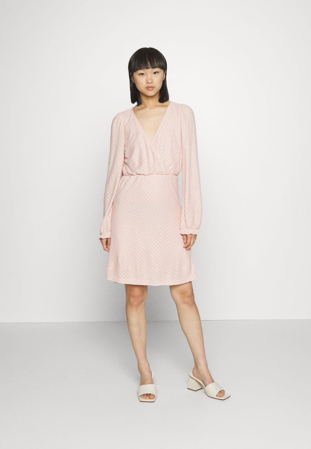 ONLSTEFFIE DRESS Media 2