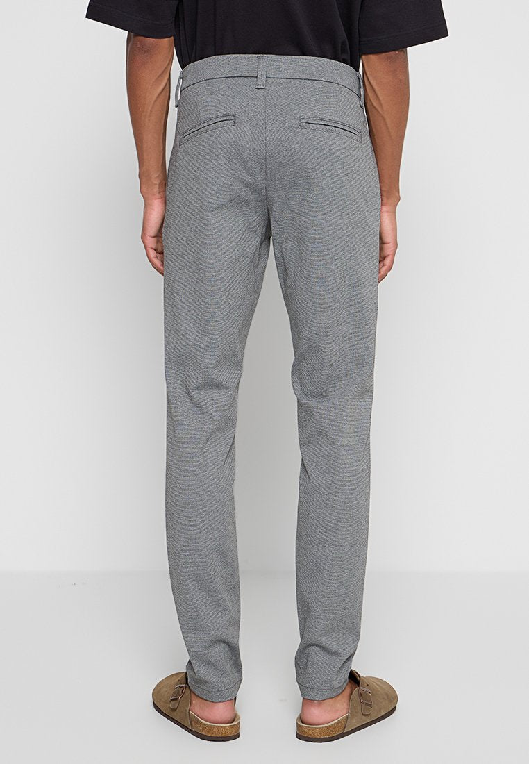 ONSTHOR SLIM FIT Media 3