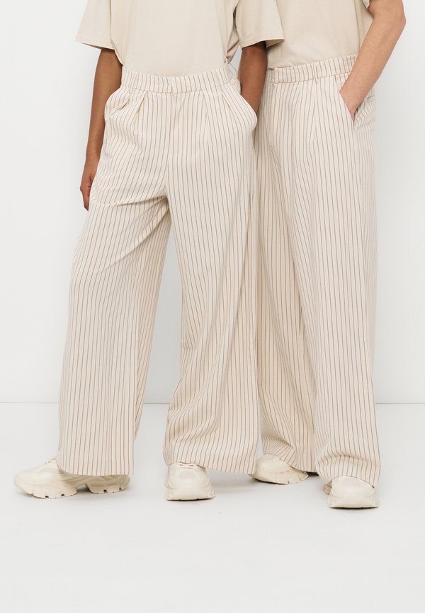 YOURTURN by Zalando UNISEX