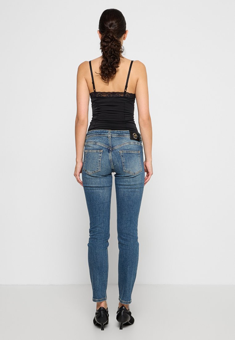 Versace Jeans Couture JACKIE