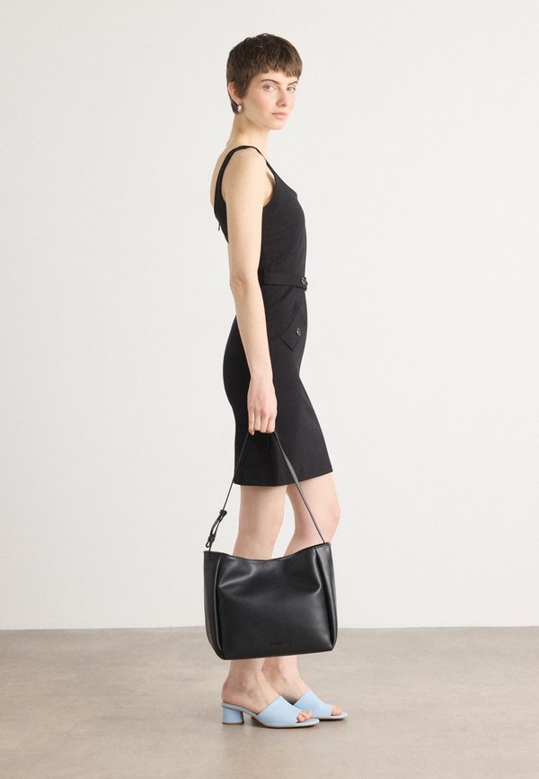 MARCIANO BY GUESS GWEN SLEEVELESS SHORT DRESS