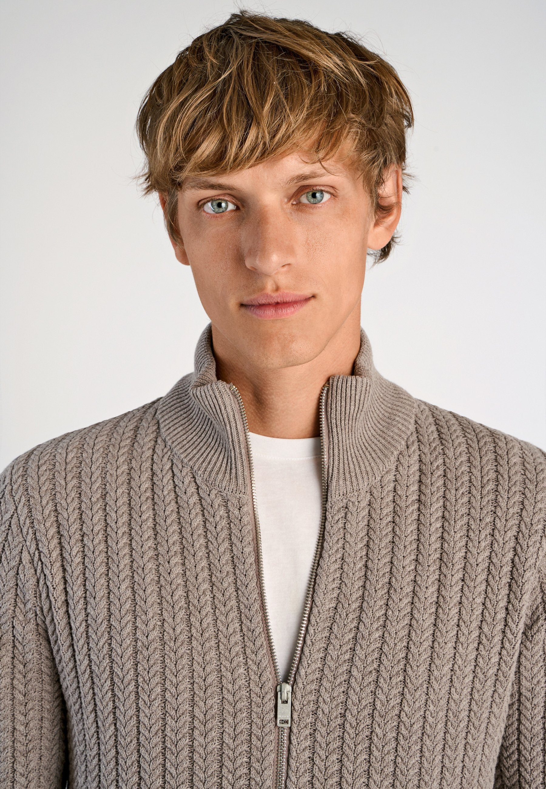 Lindbergh Strickjacke Media 6