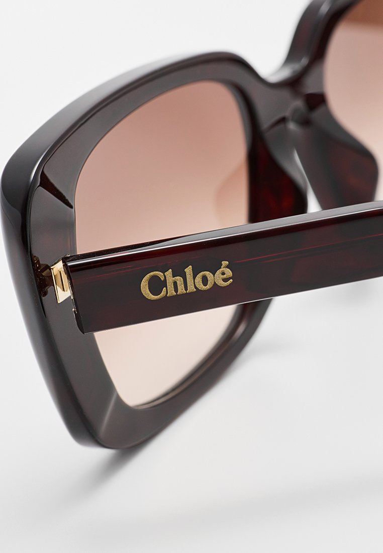CHLOÉ