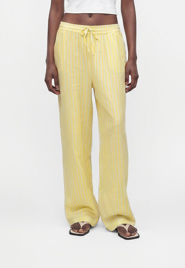 ONLY ONLTHYRA LONG PANT - Trousers - lemon drop