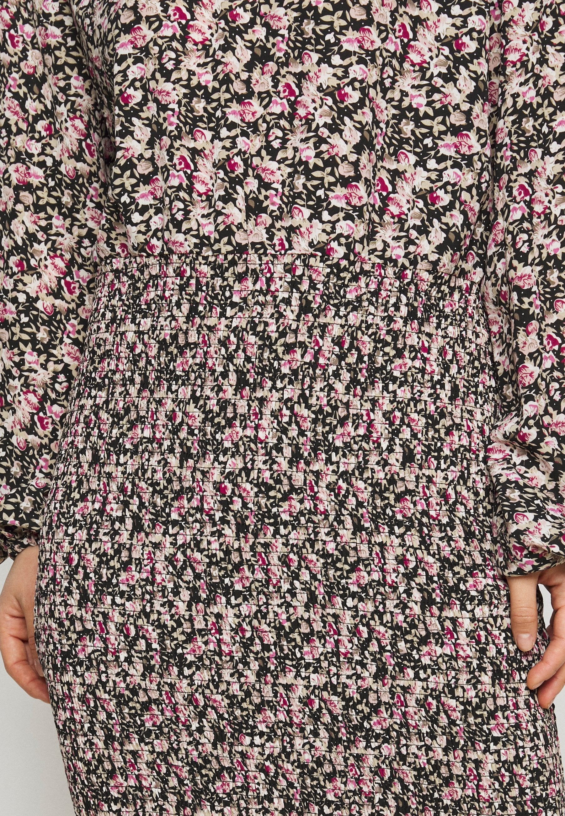 Missguided Petite FLORAL SHIRRED LONG SLEEVE MINI DRESS