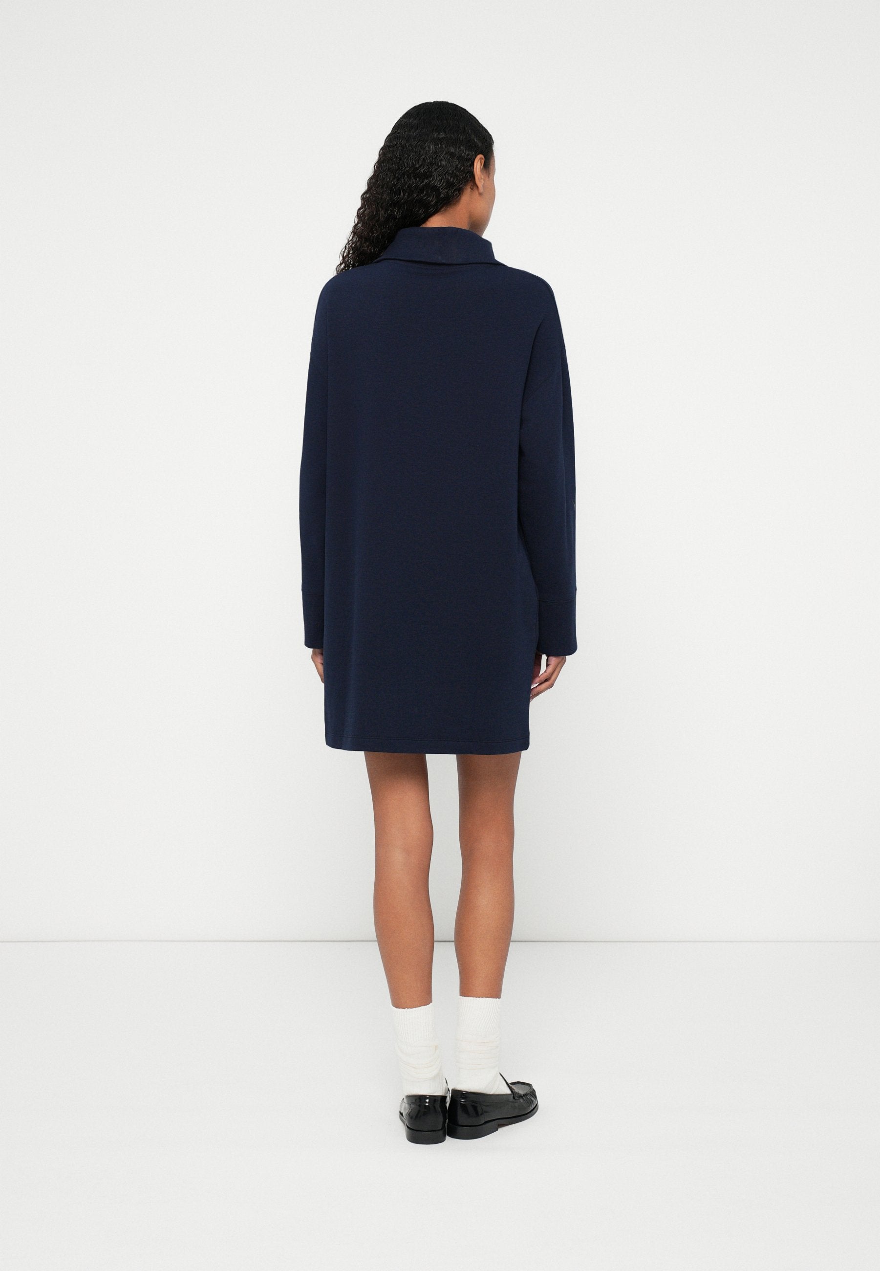 HALF-ZIP RELAXED MINI SWEATSHIRT DRESS Media 4