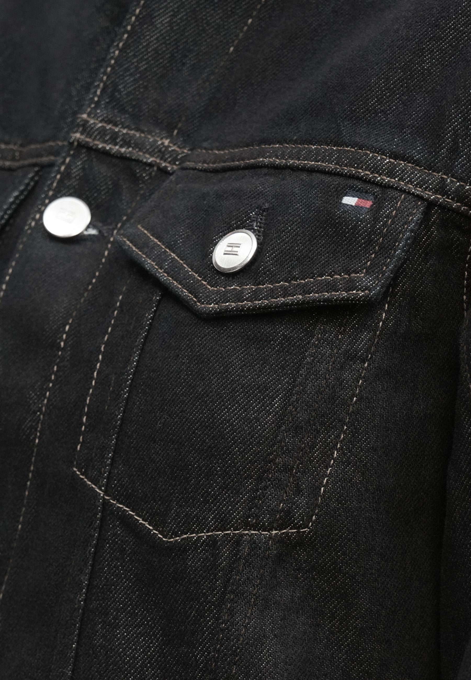 FLAG EMBROIDERY PLEATED DENIM JACKET Media 6