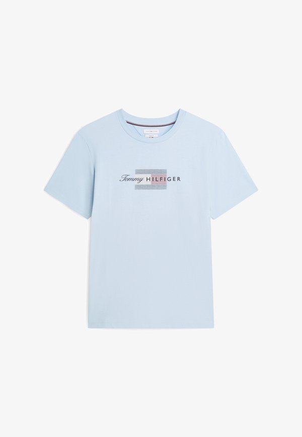 Tommy Hilfiger SCRIPT FLAG REGULAR TEE  BRAND LOVE - Print T-shirt - breezy blue