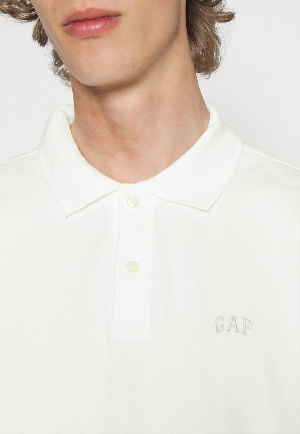 GAP LOGO