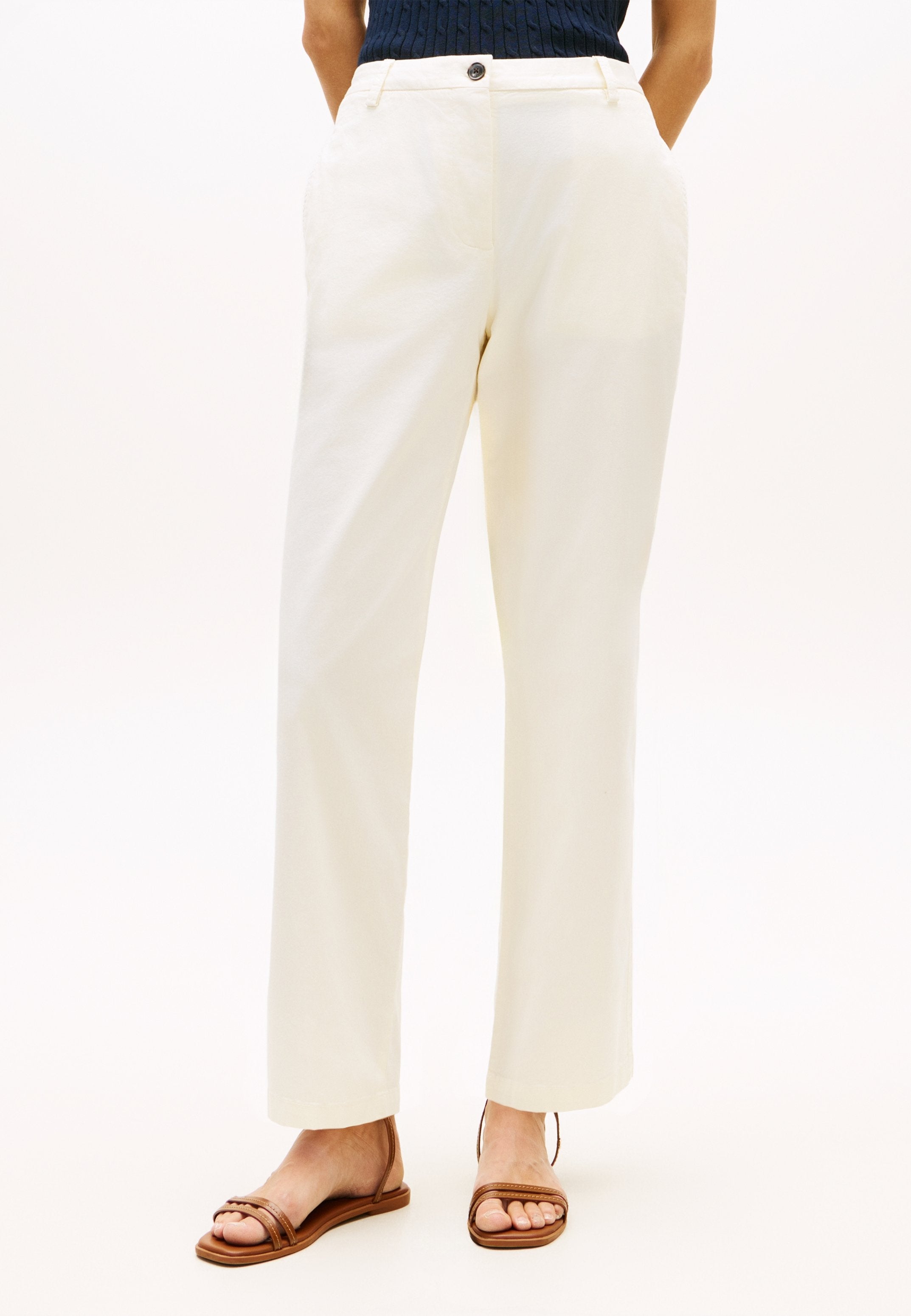 WASHED SLIM STRAIGHT LEG CHINOS Media 3