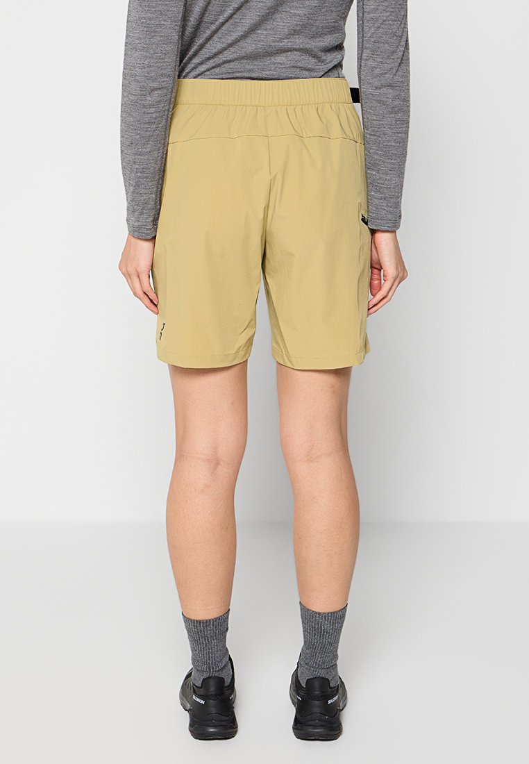 On Outdoor Shorts Media 2
