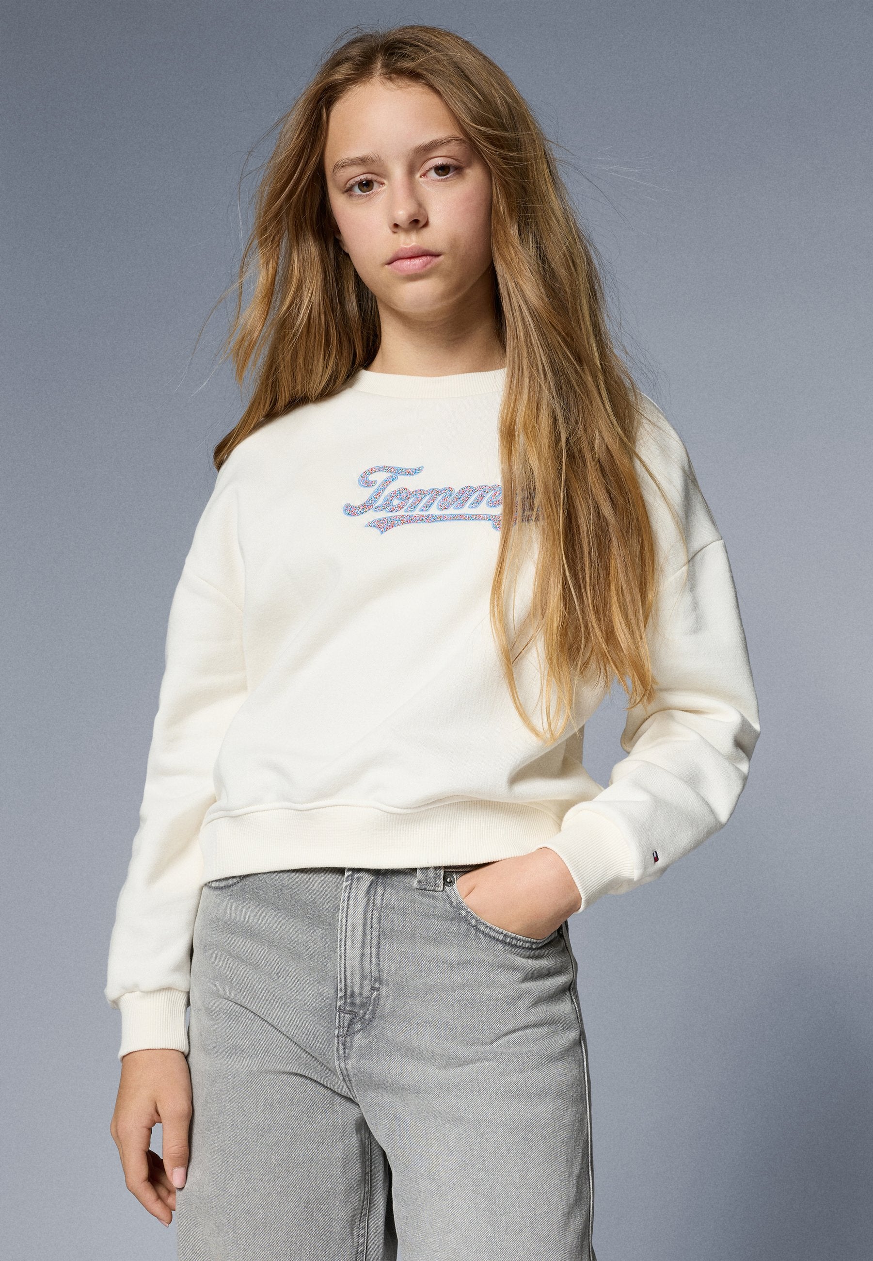 SCRIPT SEQUIN Media 3
