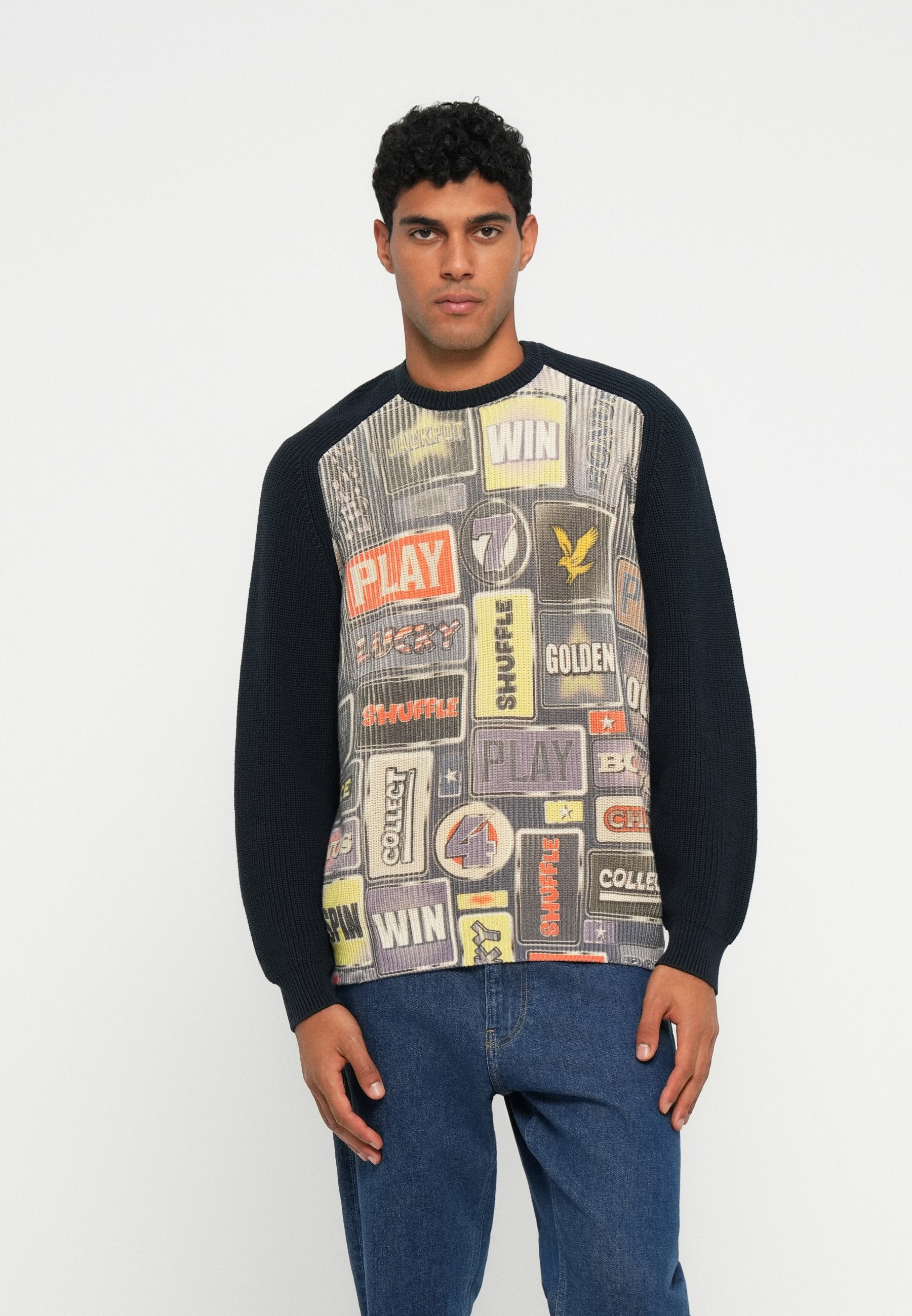 Lyle & Scott FRUIT MACHINE GRAPHIC CREW NECK