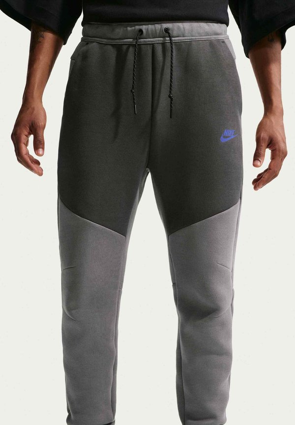 Nike Sportswear M NK TCH FLC JGGR