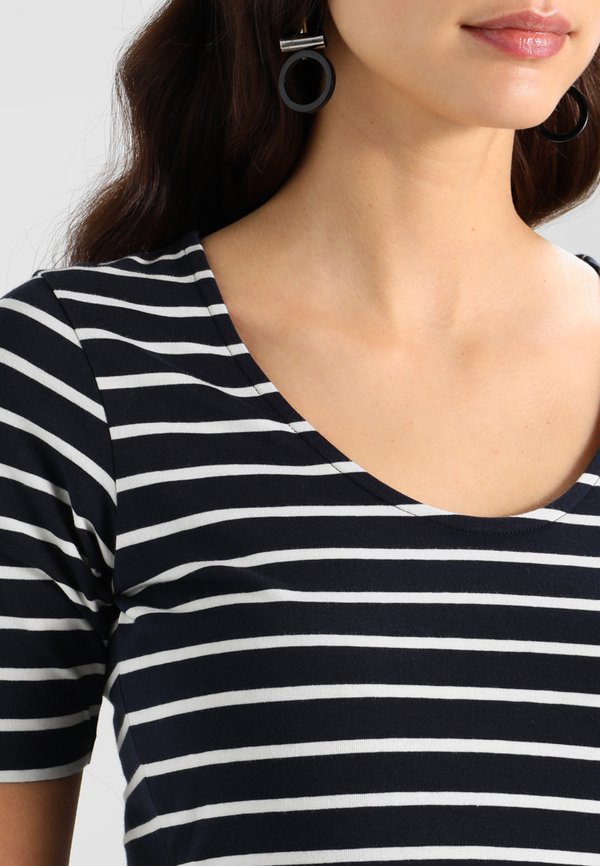 Boob SIMONE SHORT SLEEVED