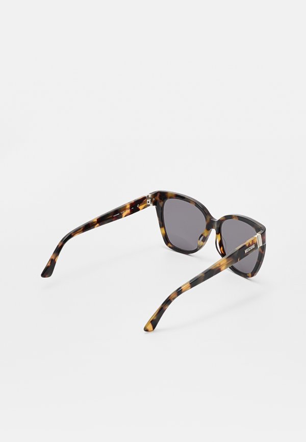 MOSCHINO