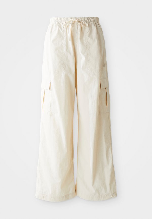 New Balance PANT - Cargo trousers - beige