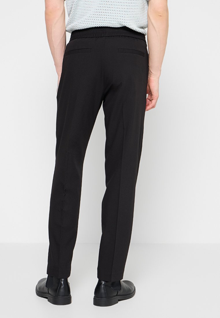 RELAXED FIT Media 3