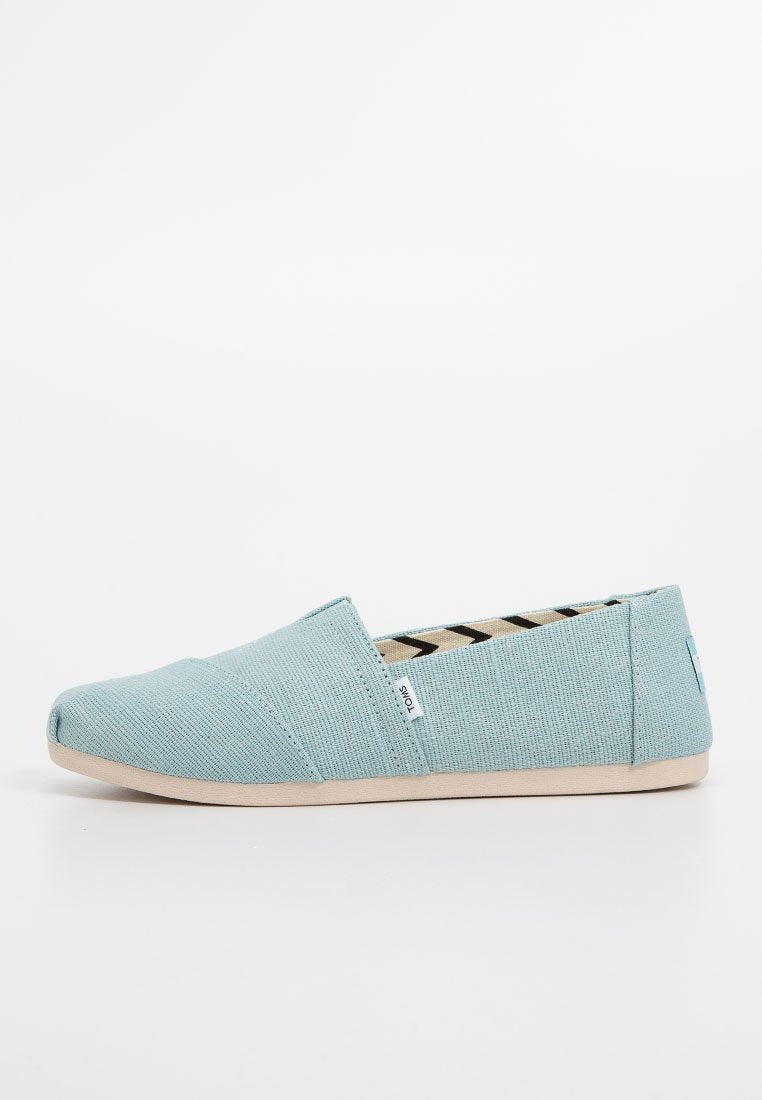 TOMS