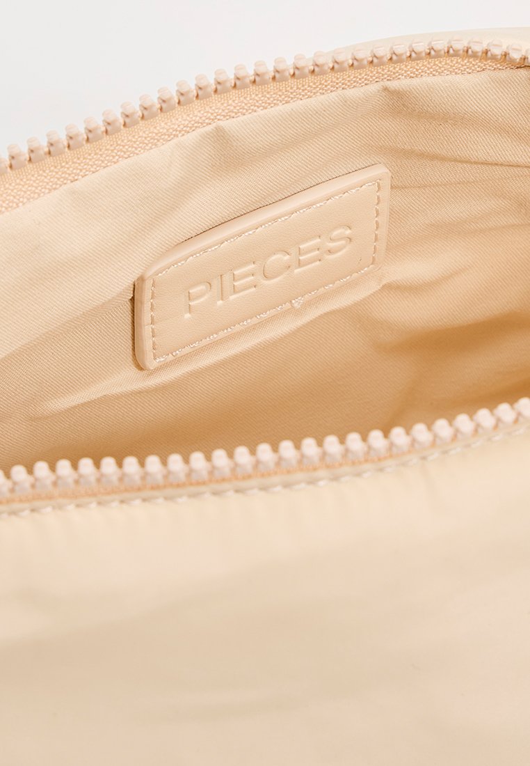 Pieces PCLINA