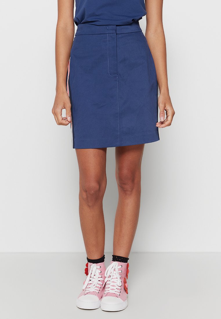 Love Moschino