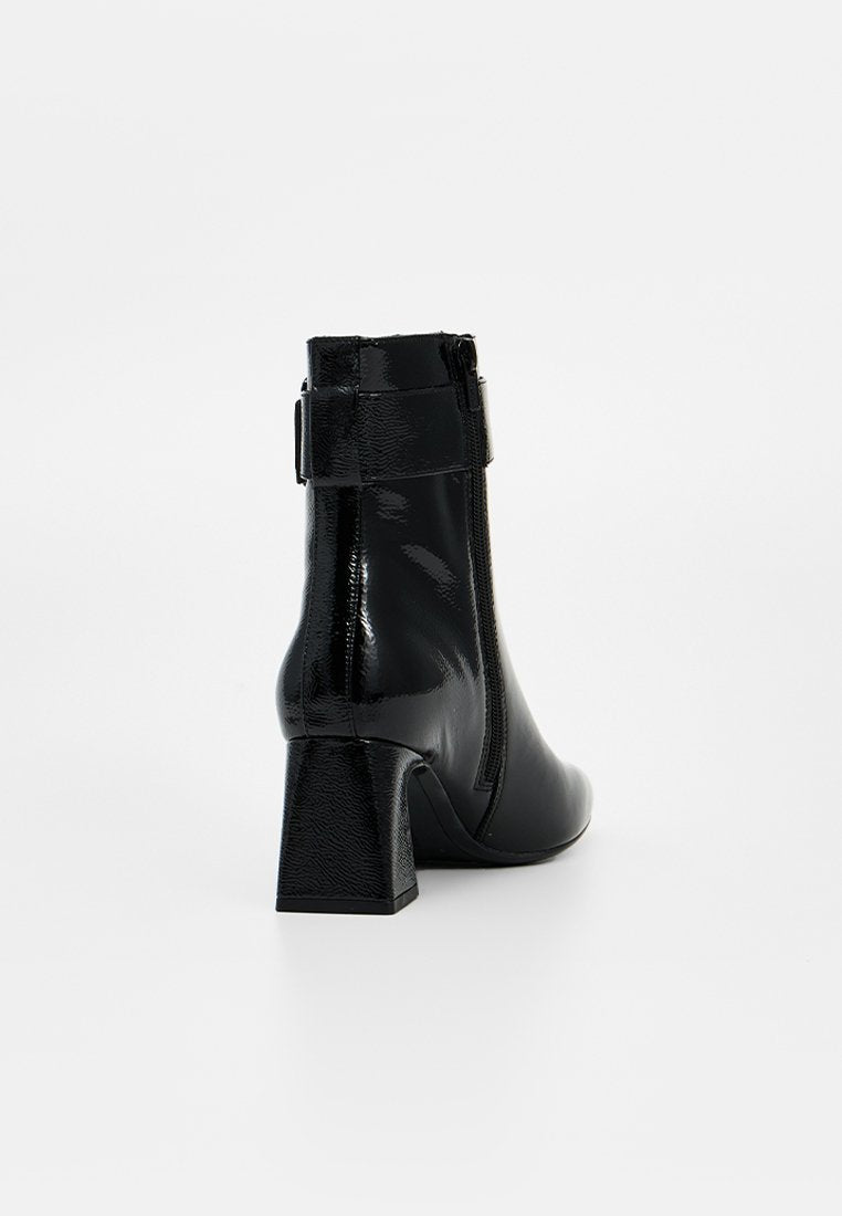 KARL LAGERFELD Stiefeletten Media 3