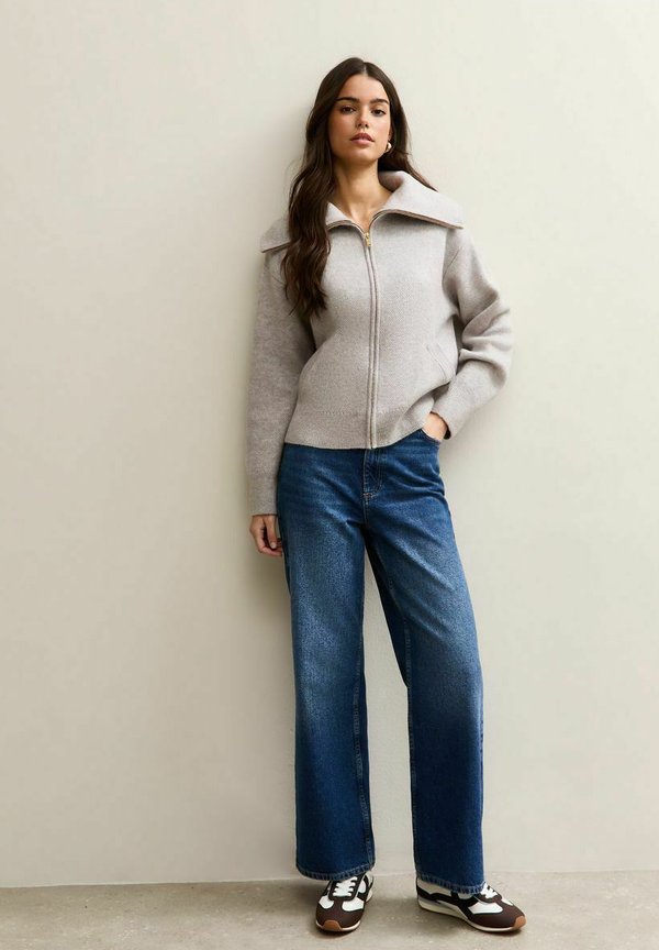New Look ZIP UP