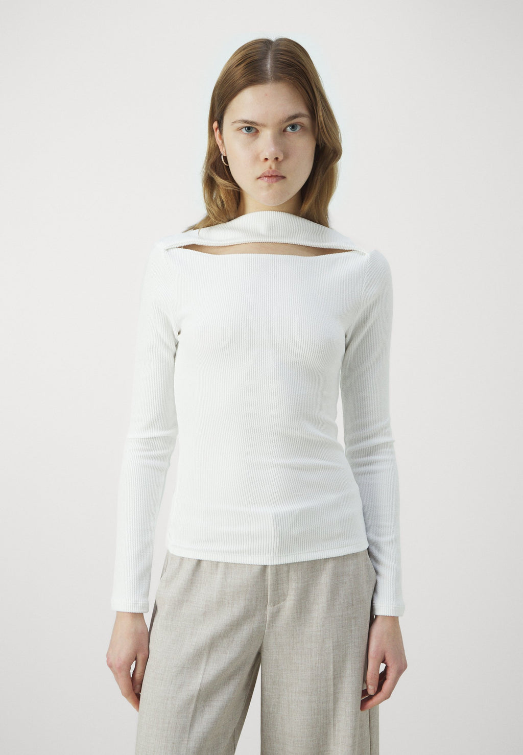 Gina Tricot CUT OUT