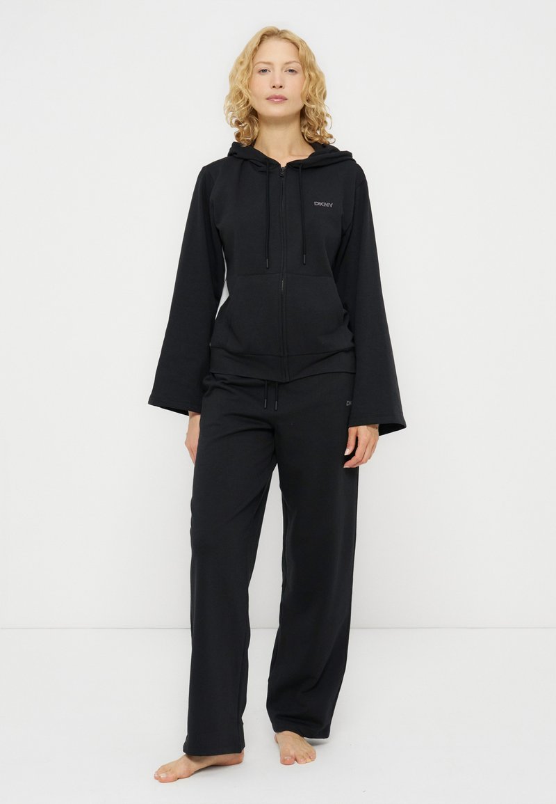 DKNY Loungewear Nachtwäsche Set Media 1