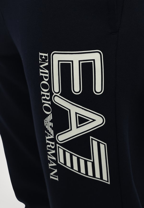 EA7 Emporio Armani