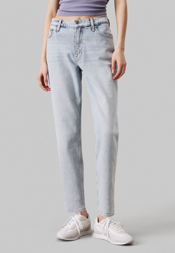 Calvin Klein Jeans MOM
