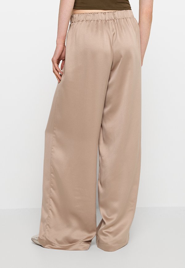 Vero Moda VMLOU LOOSE FIT