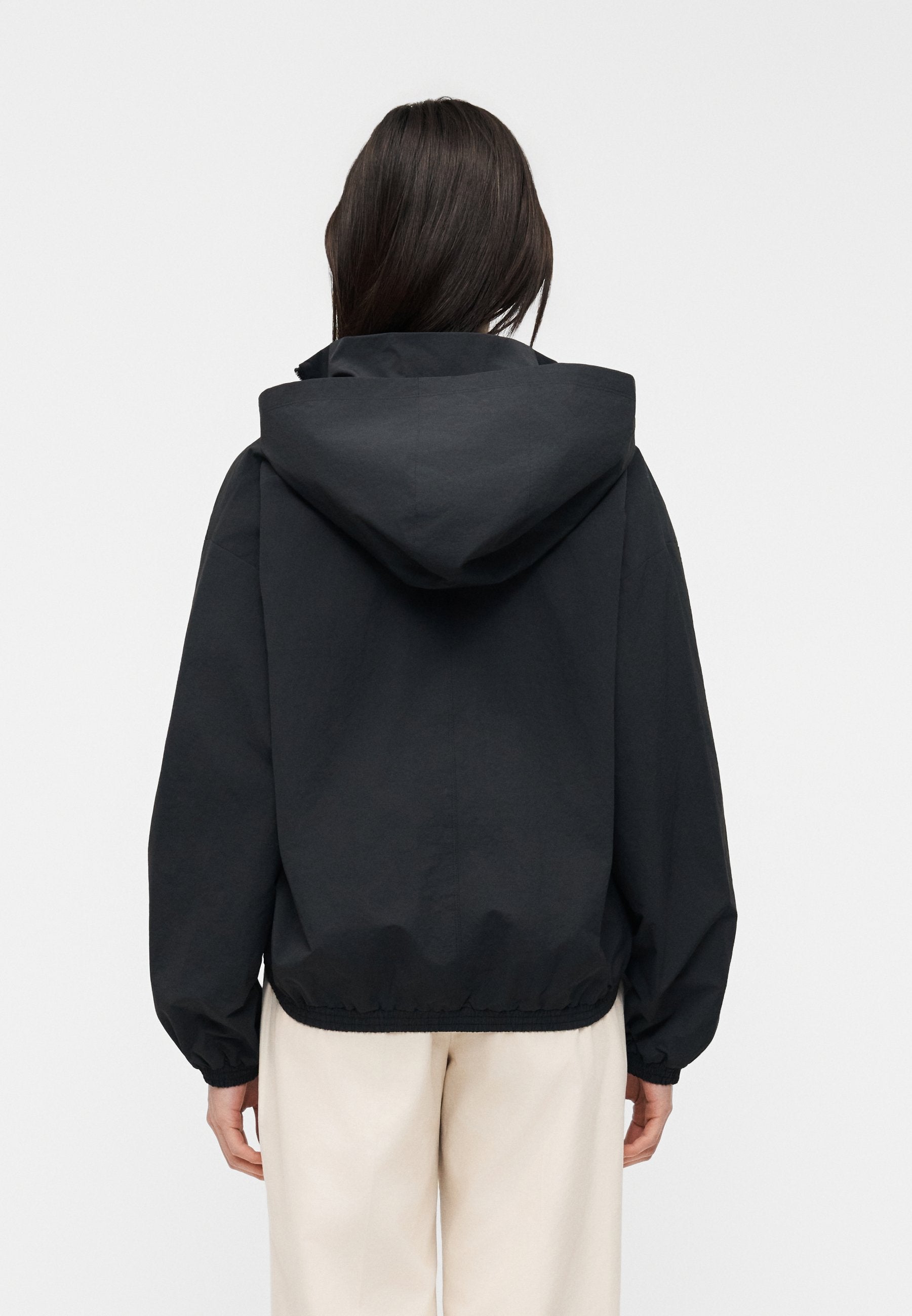 LIGHTWEIGHT HOODED JACKET Media 4