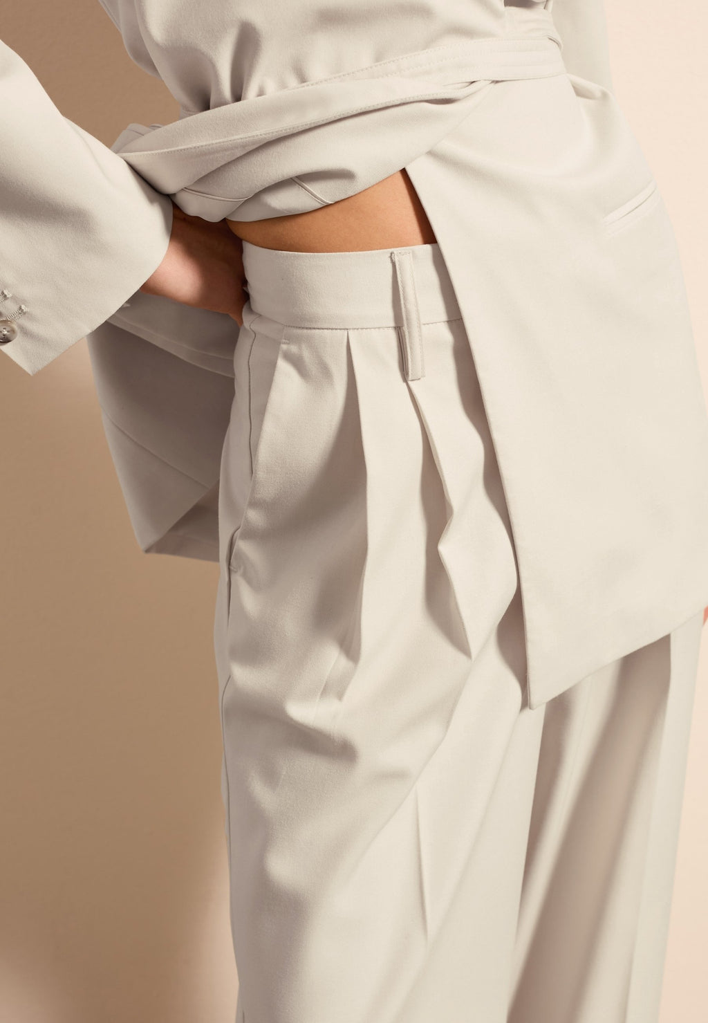 Stefanel SLOUCHY WITH DARTS
