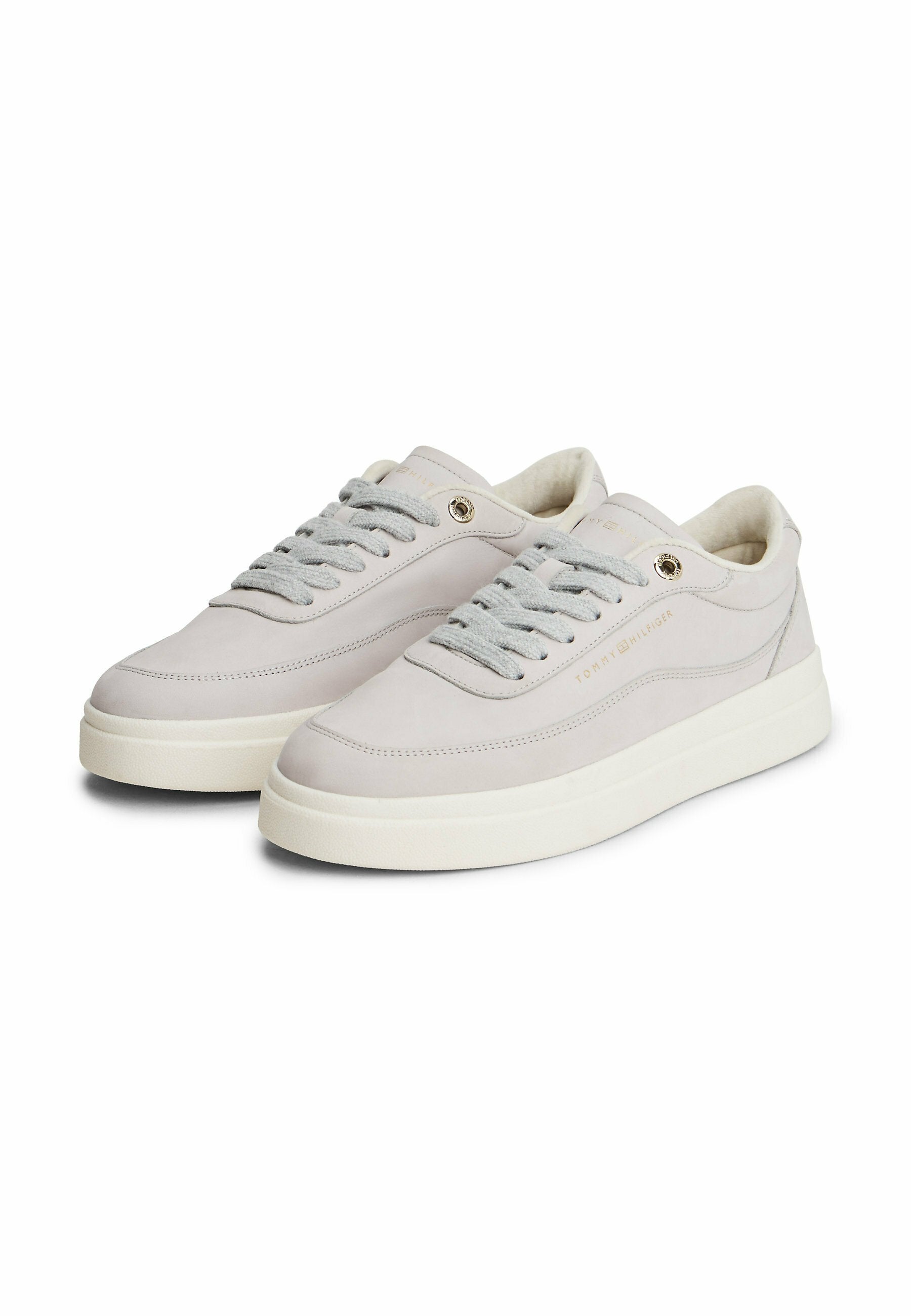 MODERN COURT SNEAKER Media 2