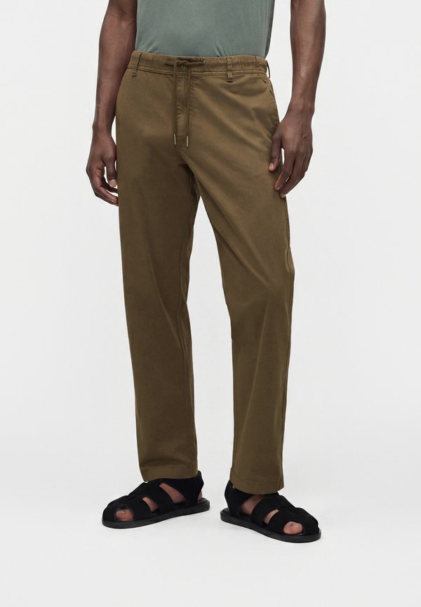 Jack & Jones JPSTKANE VANCE HYBRID JOGGER - Trousers - crocodile