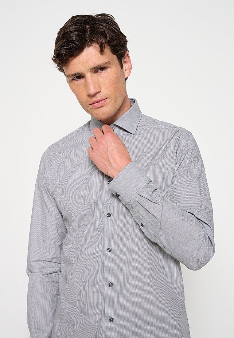 Michael Kors SLIM FIT