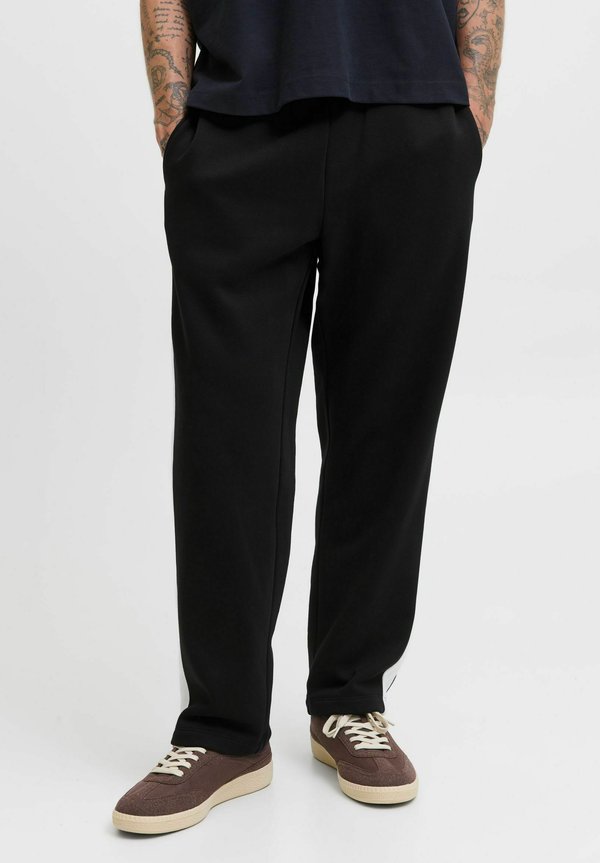 Jack & Jones Joggers Loose Fit - Tracksuit bottoms - black