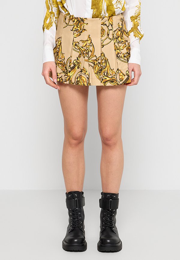 Versace Jeans Couture