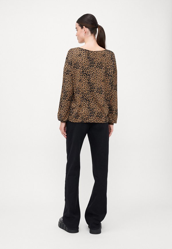 ONLY Tall ONLMARIA BOAT NECK TOP BOX