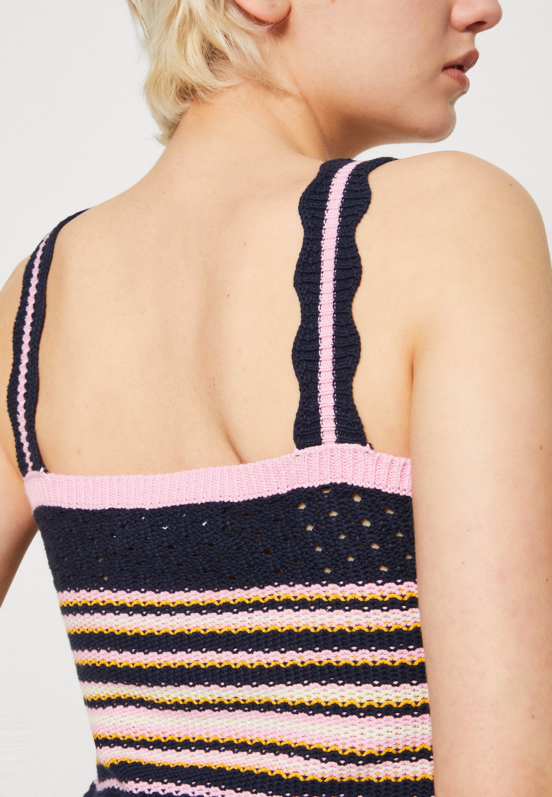 Vero Moda VMMILI SHORT STRAP