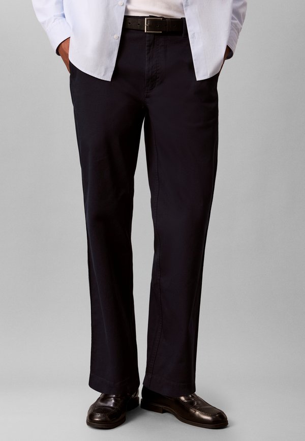 Calvin Klein Jeans COMFORT  - Chinos - dark sapphire